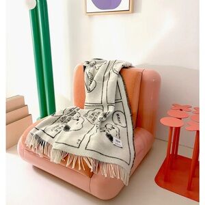 Peanuts Comic Strip Wool Throw Blanket
Maison Deux NWT